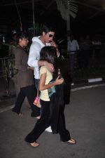 Shahrukh Khan snapped with daughter Suhana on 8th May 2012 (1).JPG